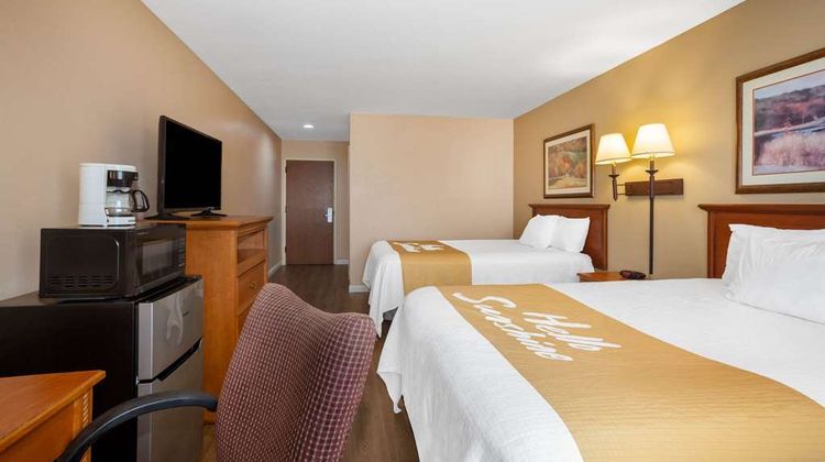 Days Inn Cuba Suite