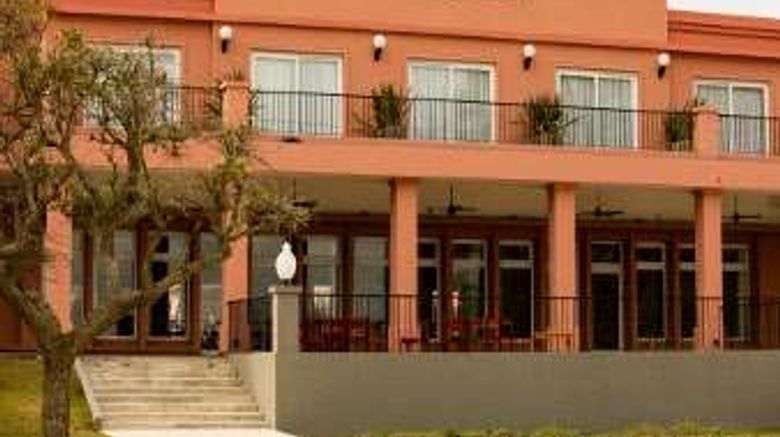 <b>Howard Johnson Chascomus Hotel Exterior</b>. Images powered by <a href="https://iceportal.shijigroup.com/" title="IcePortal" target="_blank">IcePortal</a>.