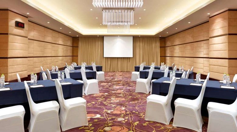 <b>Ramada Plaza Hotel Lianyungang Meeting</b>. Images powered by <a href="https://iceportal.shijigroup.com/" title="IcePortal" target="_blank">IcePortal</a>.