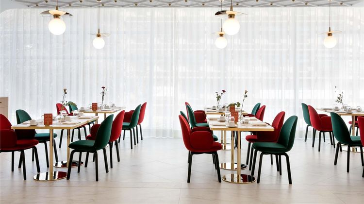 Barcelo Torre de Madrid Restaurant