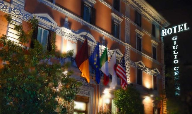 Hotel Giulio Cesare Exterior