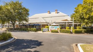 Macquarie Inn