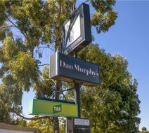 Macquarie Inn Exterior