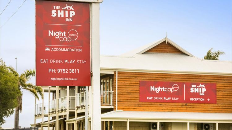 The Ship Inn Exterior