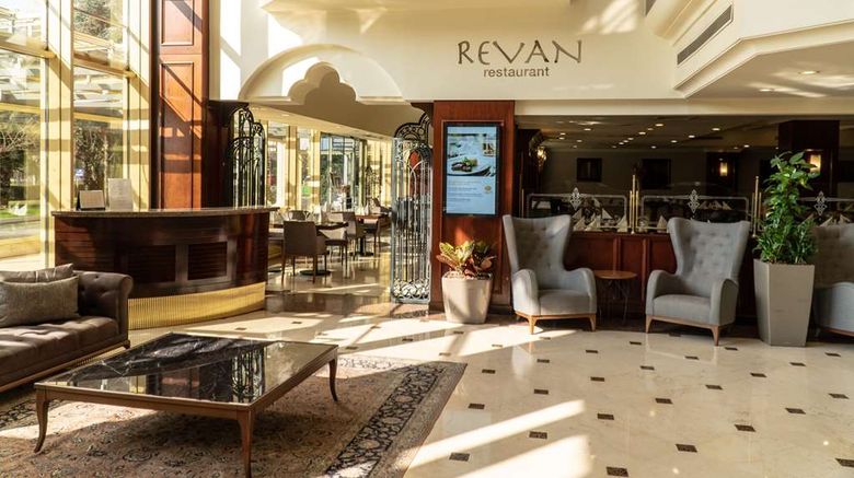 <b>Eresin Topkapi Hotel Restaurant</b>. Images powered by <a href="https://iceportal.shijigroup.com/" title="IcePortal" target="_blank">IcePortal</a>.
