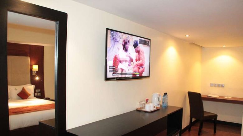 <b>Best Western Plus Meridian Hotel Suite</b>. Images powered by <a href="https://iceportal.shijigroup.com/" title="IcePortal" target="_blank">IcePortal</a>.