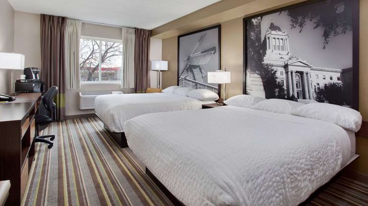 Super 8 Winnipeg West Room