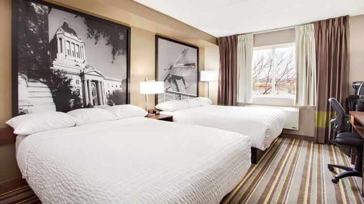 Super 8 Winnipeg West Room