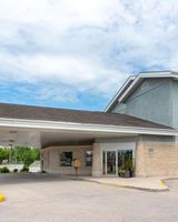 Super 8 Winnipeg West