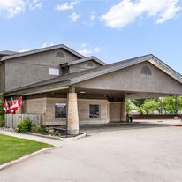 Super 8 Winnipeg West