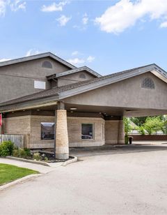 Super 8 Winnipeg West