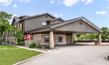 Super 8 Winnipeg West