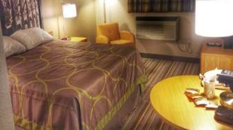 Super 8 Dillon Room