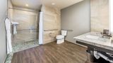 <b>Shade Redondo Beach Room</b>. Images powered by <a href="https://iceportal.shijigroup.com/" title="IcePortal" target="_blank">IcePortal</a>.