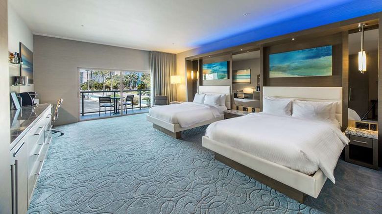 <b>Shade Redondo Beach Room</b>. Images powered by <a href="https://iceportal.shijigroup.com/" title="IcePortal" target="_blank">IcePortal</a>.