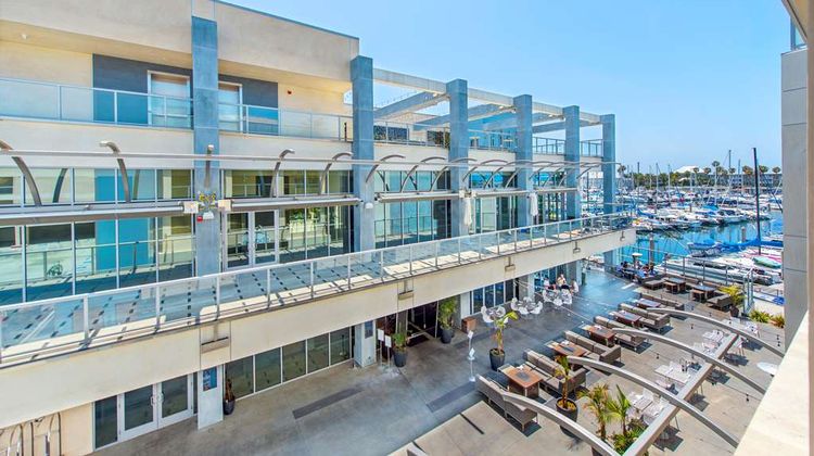 Shade Redondo Beach Exterior