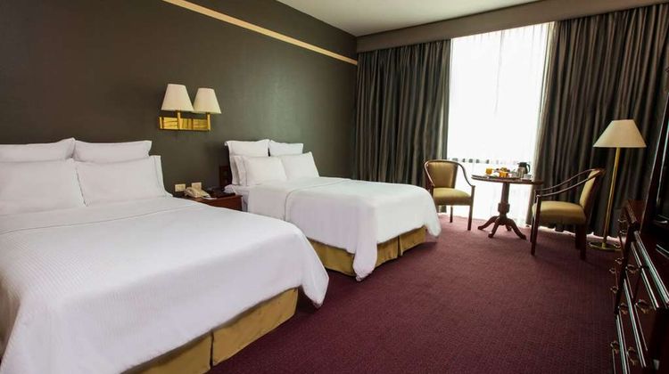 Krystal Monterrey Room