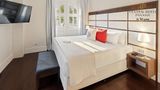 <b>Central Hotel Panama Room</b>. Images powered by <a href="https://iceportal.shijigroup.com/" title="IcePortal" target="_blank">IcePortal</a>.