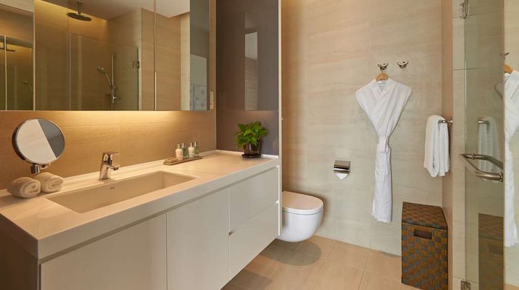 Pan Pacific Serviced Suites Beach Road Room