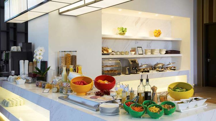 Pan Pacific Serviced Suites Orchard Restaurant