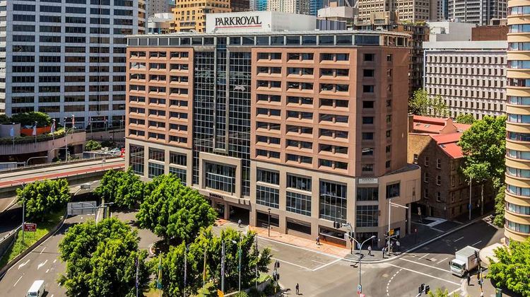 PARKROYAL Darling Harbour Exterior