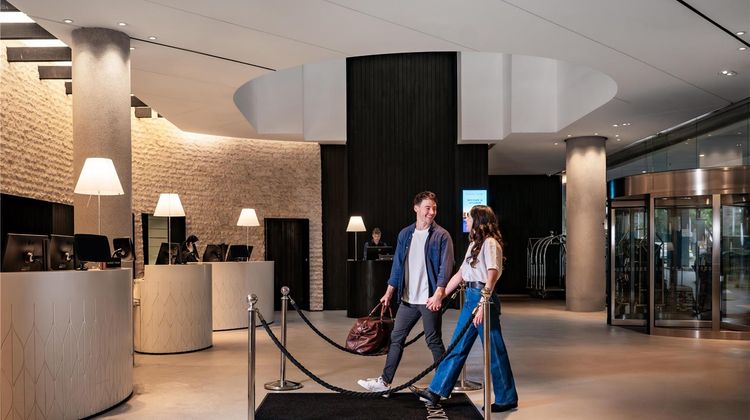 PARKROYAL Darling Harbour Lobby
