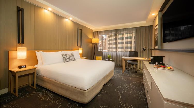 PARKROYAL Darling Harbour Room