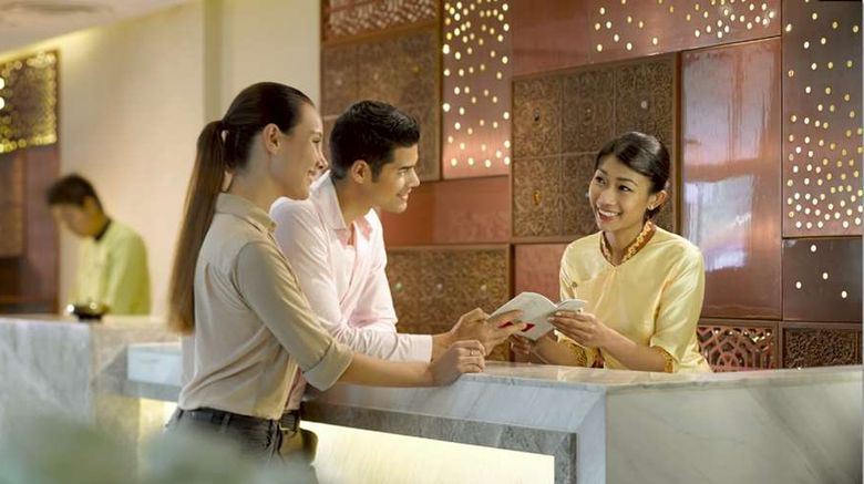 <b>Parkroyal Yangon Lobby</b>. Images powered by <a href="https://iceportal.shijigroup.com/" title="IcePortal" target="_blank">IcePortal</a>.