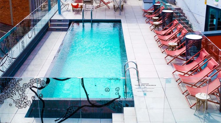 Ibis Styles Barcelona City Bogatell Pool