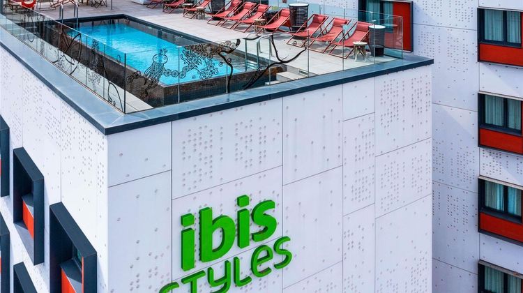 Ibis Styles Barcelona City Bogatell Pool