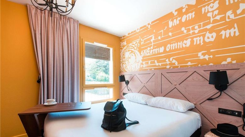 <b>Ibis Styles Carcassonne Cite Room</b>. Images powered by <a href="https://iceportal.shijigroup.com/" title="IcePortal" target="_blank">IcePortal</a>.