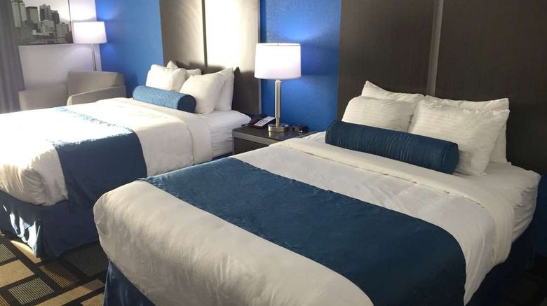 <b>Best Western Plus Birmingham Inn &Suites Room</b>. Images powered by <a href="https://iceportal.shijigroup.com/" title="IcePortal" target="_blank">IcePortal</a>.