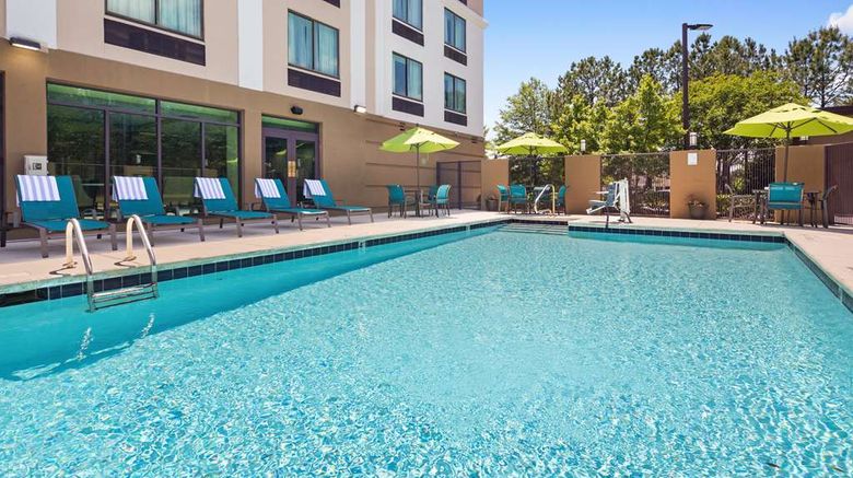 <b>Best Western Plus Birmingham Inn &Suites Pool</b>. Images powered by <a href="https://iceportal.shijigroup.com/" title="IcePortal" target="_blank">IcePortal</a>.