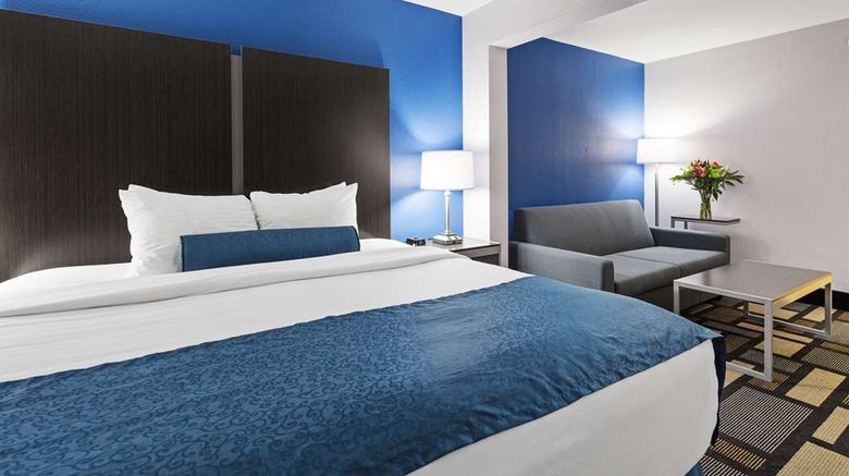 <b>Best Western Plus Birmingham Inn &Suites Room</b>. Images powered by <a href="https://iceportal.shijigroup.com/" title="IcePortal" target="_blank">IcePortal</a>.