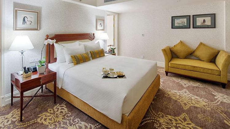 Apricot Hotel Room