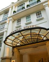 Apricot Hotel