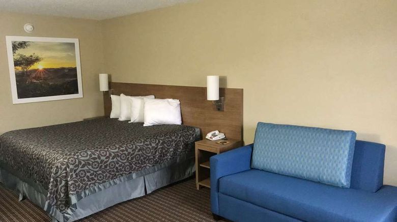 <b>Days Inn Lexington/Columbia Room</b>. Images powered by <a href="https://iceportal.shijigroup.com/" title="IcePortal" target="_blank">IcePortal</a>.