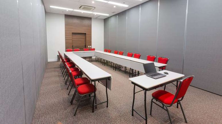 <b>Ramada Hotel Aeroporto Viracopos Meeting</b>. Images powered by <a href="https://iceportal.shijigroup.com/" title="IcePortal" target="_blank">IcePortal</a>.