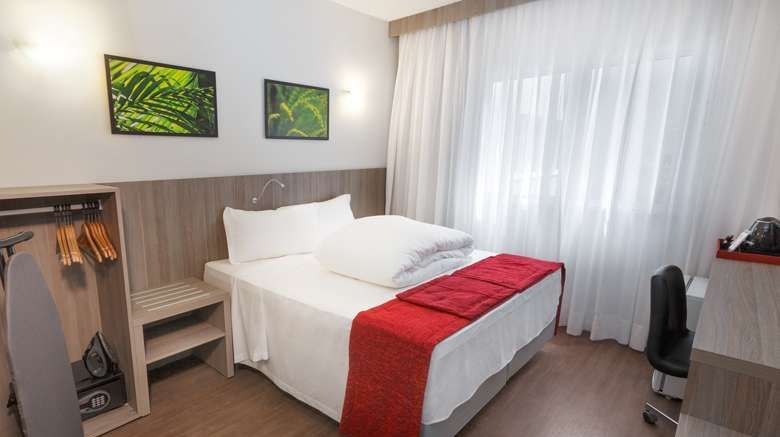 <b>Ramada Hotel Aeroporto Viracopos Room</b>. Images powered by <a href="https://iceportal.shijigroup.com/" title="IcePortal" target="_blank">IcePortal</a>.