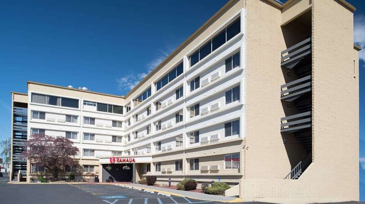 Ramada Downtown Spokane Exterior