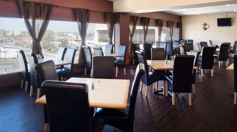 <b>Ramada Downtown Spokane Restaurant</b>. Images powered by <a href="https://iceportal.shijigroup.com/" title="IcePortal" target="_blank">IcePortal</a>.