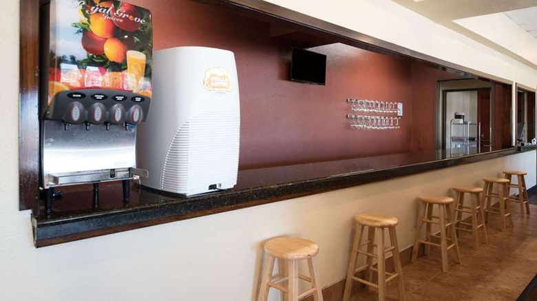 <b>Ramada Downtown Spokane Restaurant</b>. Images powered by <a href="https://iceportal.shijigroup.com/" title="IcePortal" target="_blank">IcePortal</a>.