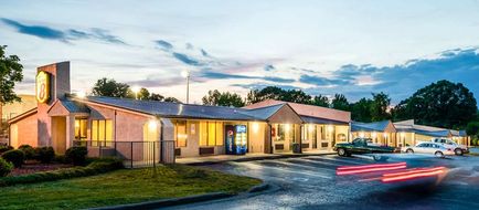 Super 8 Monroe Exterior