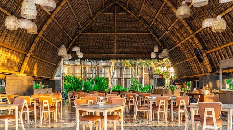 Wyndham Tamansari Jivva Resort, Bali Restaurant