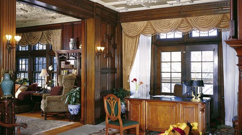 <b>Castle Hill Resort & Spa Lobby</b>. Images powered by <a href="https://iceportal.shijigroup.com/" title="IcePortal" target="_blank">IcePortal</a>.