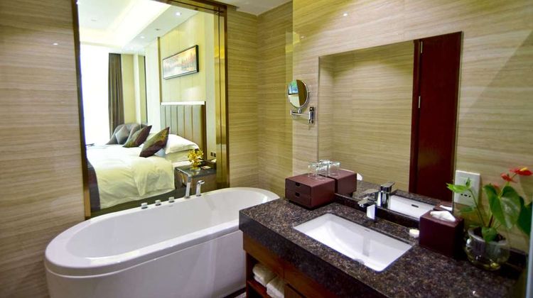 Ramada Plaza Changsha East Room