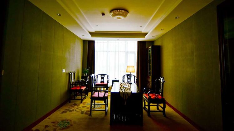 Ramada Plaza Changsha East Room