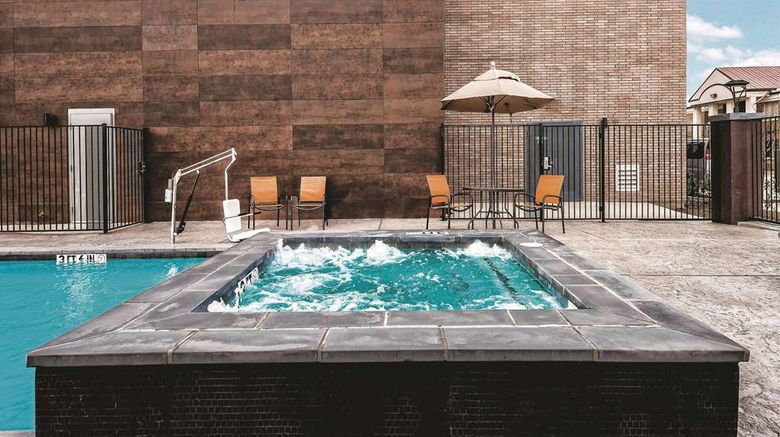 <b>La Quinta Inn & Sts Grand Prairie North Pool</b>. Images powered by <a href="https://iceportal.shijigroup.com/" title="IcePortal" target="_blank">IcePortal</a>.