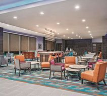 La Quinta Inn & Sts Grand Prairie North Lobby