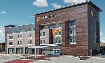 La Quinta Inn & Sts Grand Prairie North